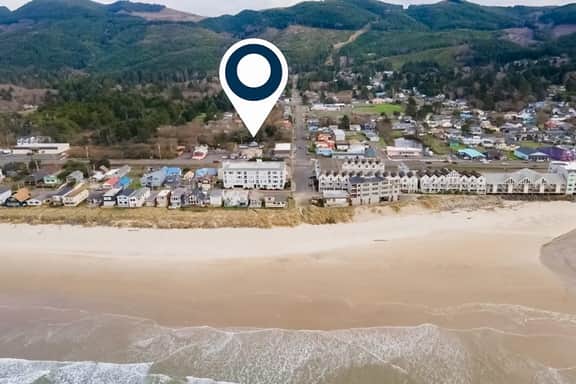Coastal Paradise Awaits Spacious Retreat with Firepit and Entertainment