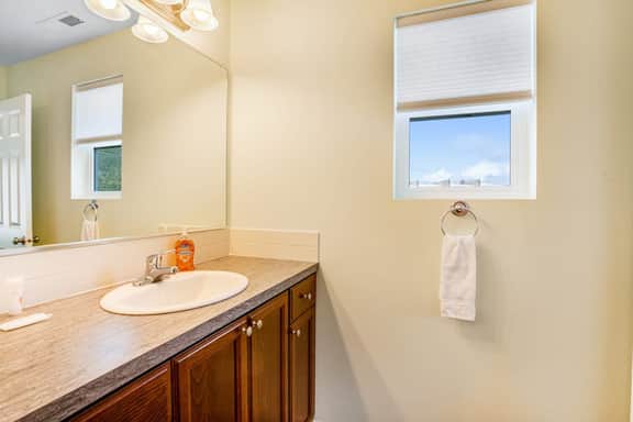 Large and convenient duplex suite with central AC and with D walk 1 minute to beach