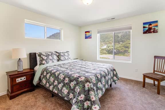 Large and convenient duplex suite with central AC and with D walk 1 minute to beach