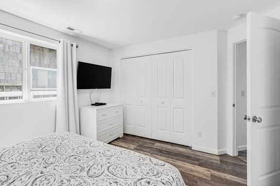 Dog friendly ocean view home with deck and enclosed yard 1 block to beach