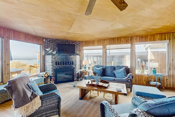 Dog friendly oceanfront house with sweeping ocean views and wood burning fireplace