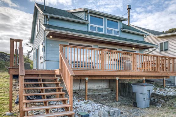 Dog friendly home across from the beach with grill deck and amazing ocean views