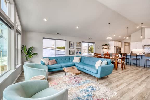 Oceanfront dog friendly home with hot tub and huge view steps to beach access