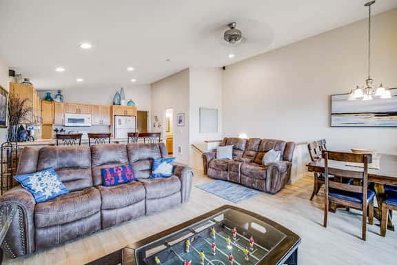 Just Across Street from Beach Ocean Views and Bright Interior Dog friendly