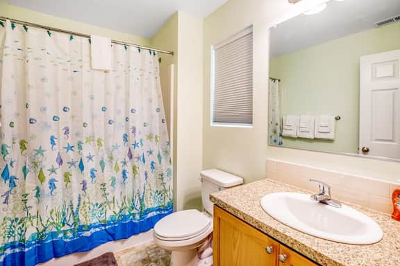 Beachside home with central AC washer dryer 1 minute walk to beach