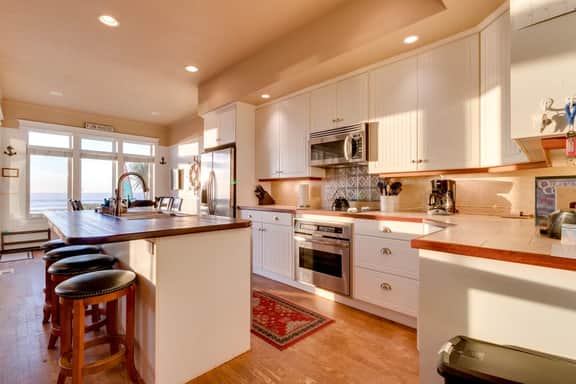 Dog Friendly Waterfront Bungalow Just Steps to the Sand and Waves