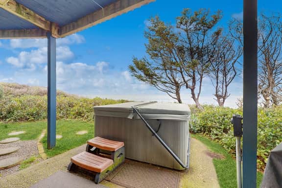 Dog friendly oceanfront home with private hot tub sauna and incredible view
