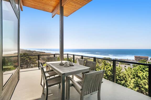 New home with unparalleled ocean views and private hot tub dogs welcome