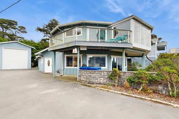 Unique and spacious home with private hot tub game room and great ocean views