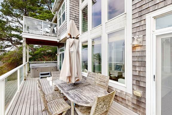 Gorgeous Home with Ocean Views Beach Access and Private Hot Tub