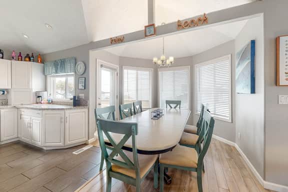 Gorgeous Ocean Views Private Hot Tub Game Room WiFi Patio and Washer Dryer