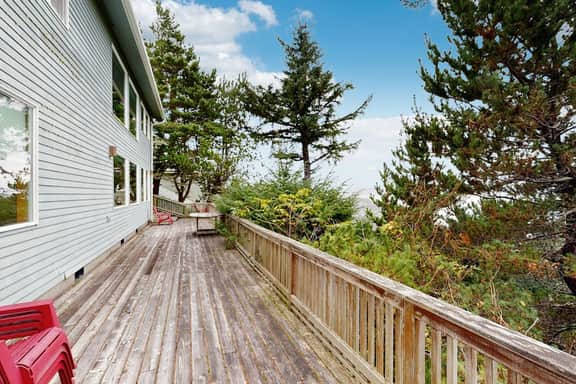 Beautiful Home Above Maxwell Point with Huge Balcony and Stunning Ocean Views