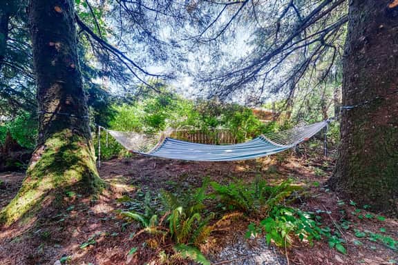 Friendly Home with Private Hot Tub High Speed WiFi and Wood Burning Fireplace