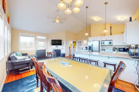 Dog Friendly Home, Ocean Views Walk to the Beach