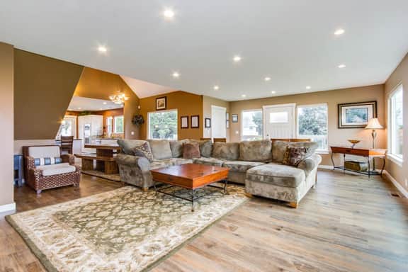 Enormous ocean view homes with firepit and deck short walk to the beach