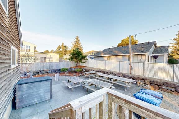 Huge Luxury Home with Game Room and Gourmet Kitchen