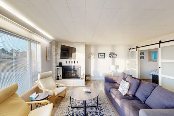 Cozy Ocean-View Condo Near Beach & Coastal Events