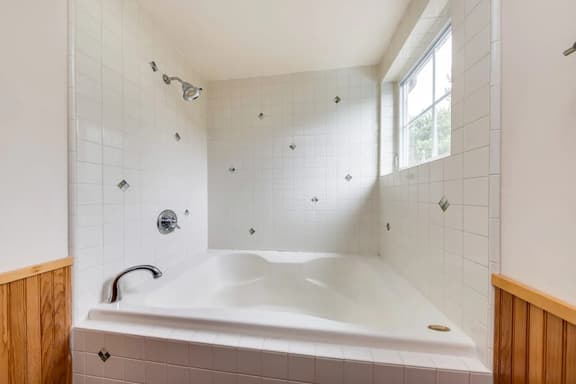 Beautiful modern home with great beach access fireplace and outdoor shower