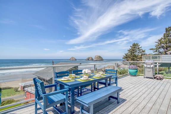 Incredible Ocean Views Free WiFi Great Location