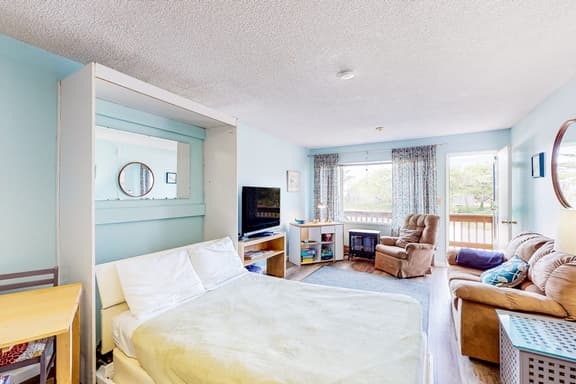 Proposal Rock Charmer Condo in Neskowin with creekside and ocean views
