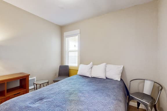 Modern Condo with Peekaboo Ocean Views Nearby Beach Access Dogs OK