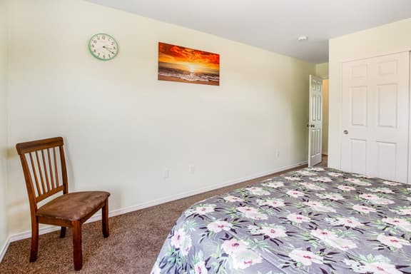 Large and convenient duplex suite with central AC and with D walk 1 minute to beach