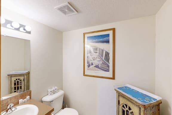 Dog friendly townhouse with WiFi across street from beach with ocean views
