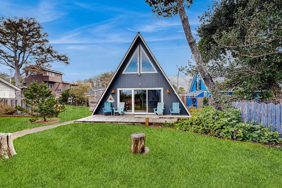 Quiet Coastal Cabin Home with Private Hot Tub Less Than a Block From Beach