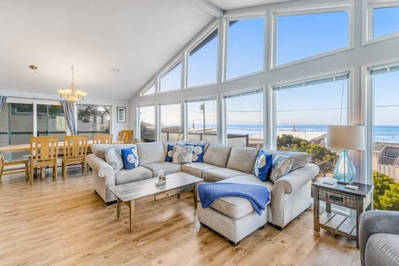 Bright home with stunning ocean views private hot tub and nearby beach access